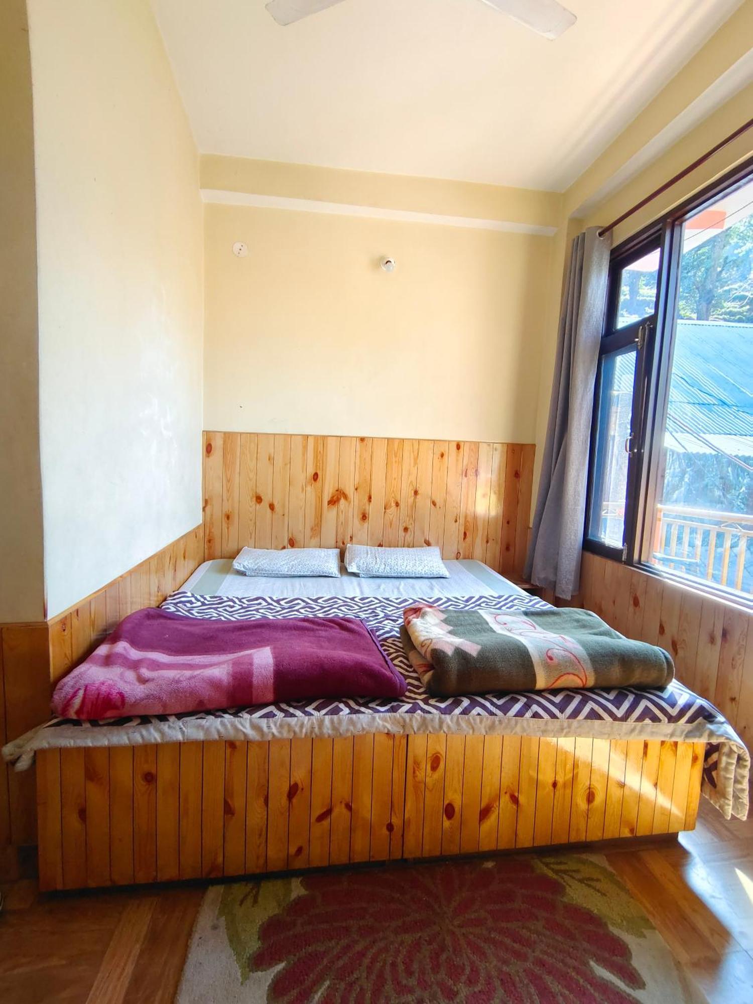 Trinity Homestay Kasol Exterior photo