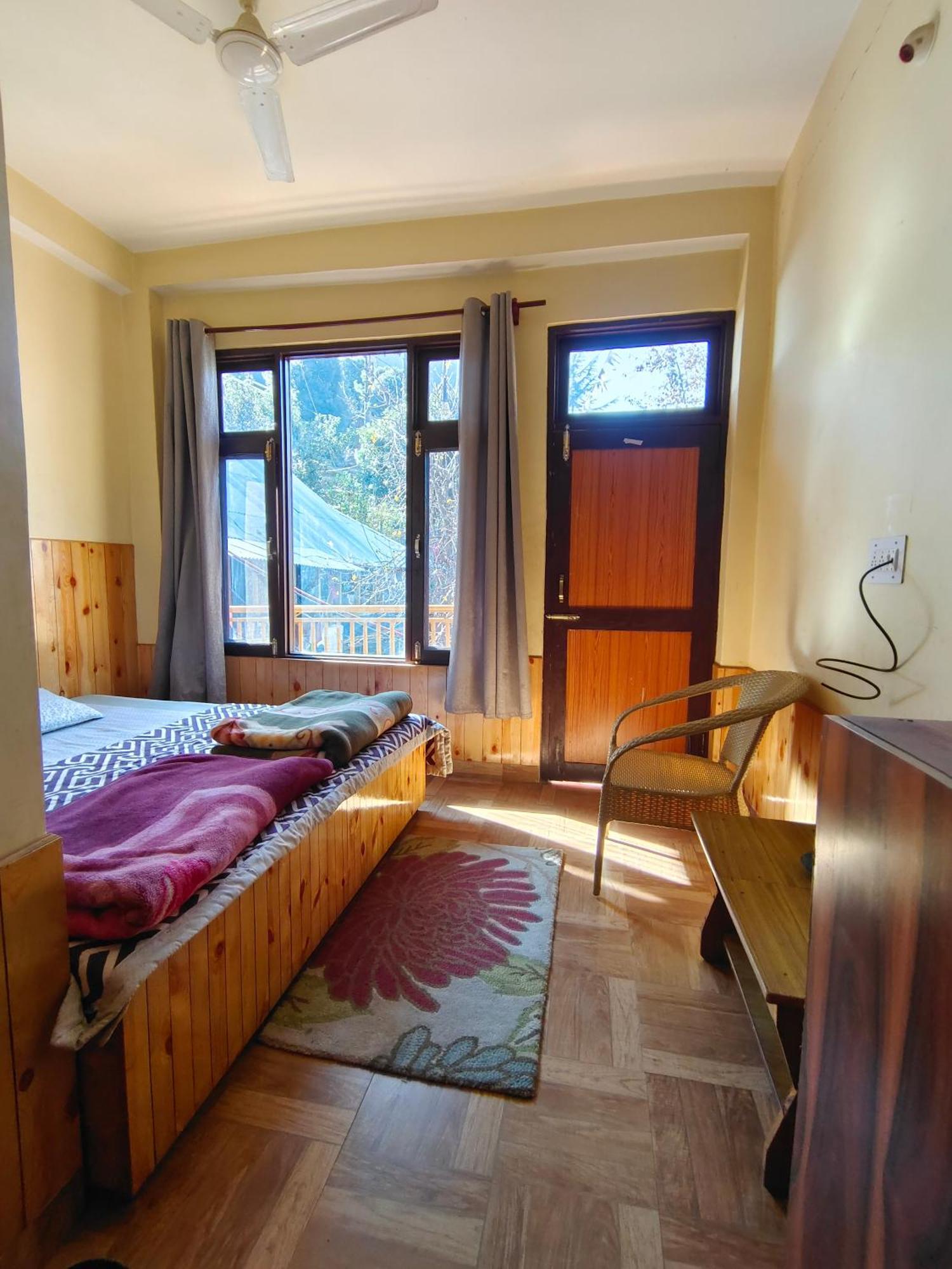 Trinity Homestay Kasol Exterior photo