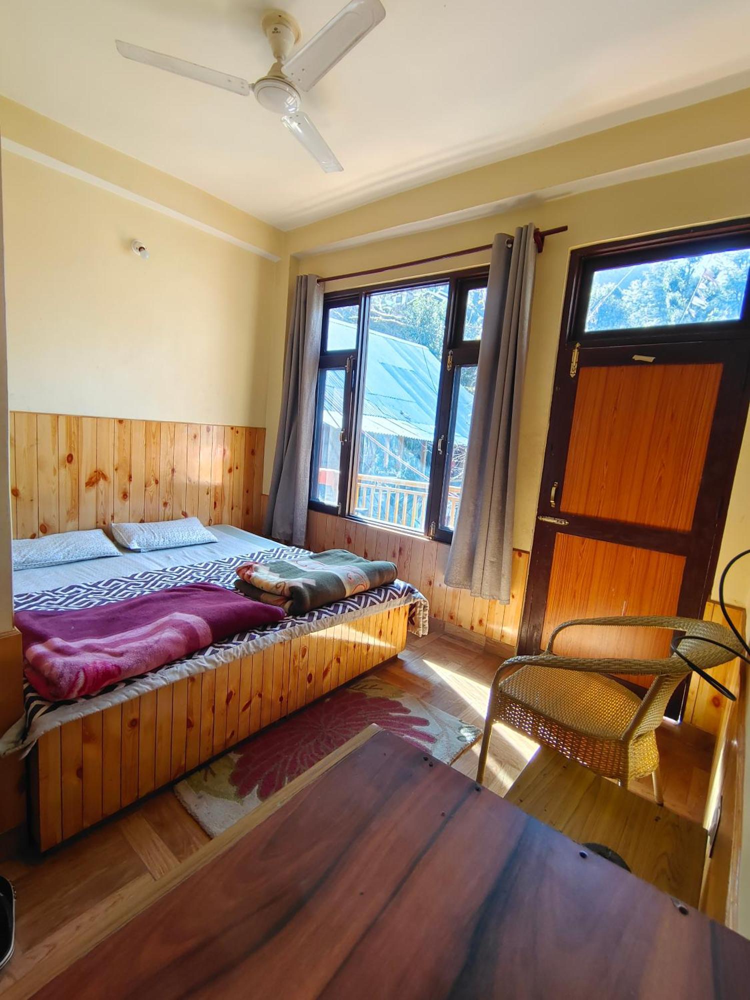 Trinity Homestay Kasol Exterior photo